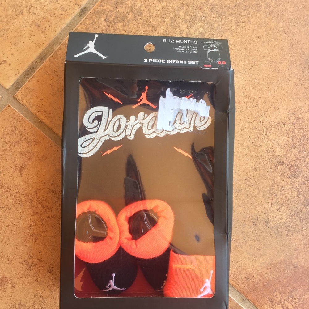 Jordan Infant Set